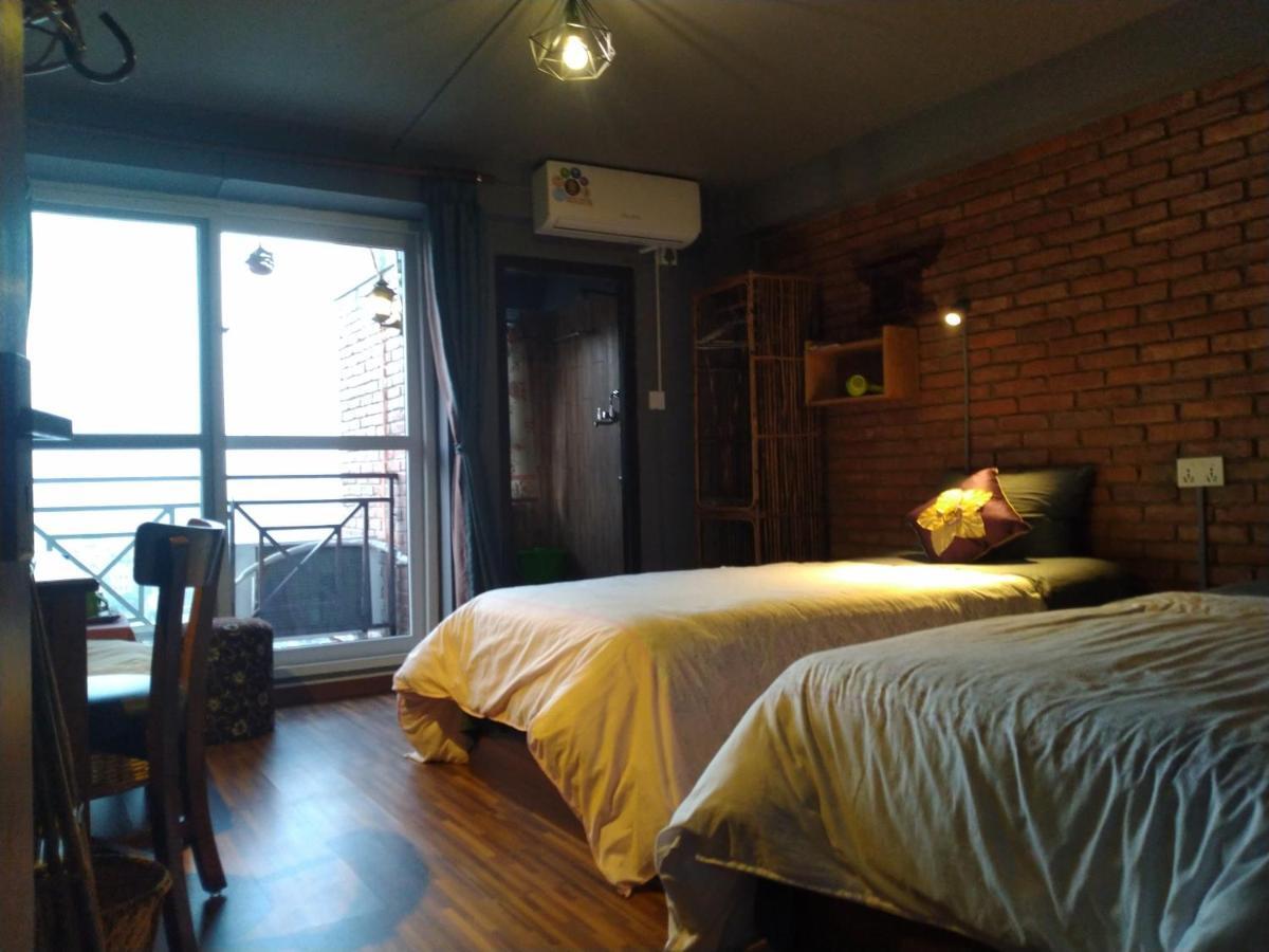 Cafe Beyond And Guest House Бактапур Екстериор снимка
